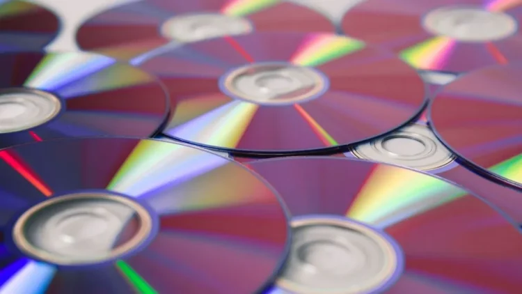 Nuo 2028 metų „PlayStation“ atsisako fizinių žaidimų pakuočių su diskais